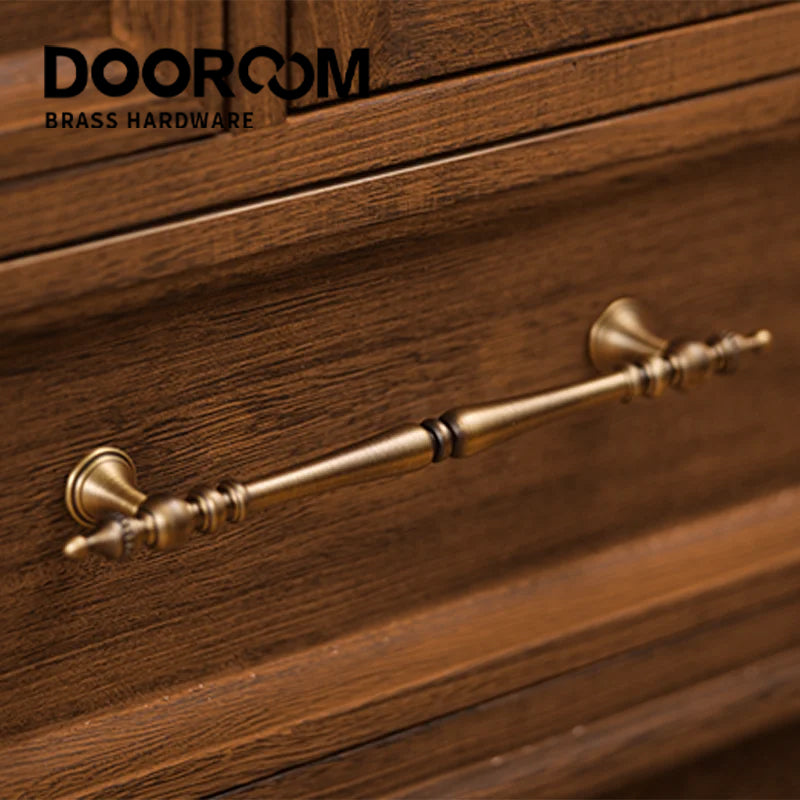 Dooroom Brass Furniture Handles Retro Antique Bronze Senior Solid Drawer Knob Kitchen Cabinet Drawer Wardrobe Hardware Handle DOOROOM