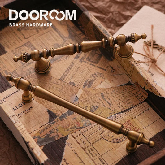 Dooroom Brass Furniture Handles Retro Antique Bronze Senior Solid Drawer Knob Kitchen Cabinet Drawer Wardrobe Hardware Handle DOOROOM