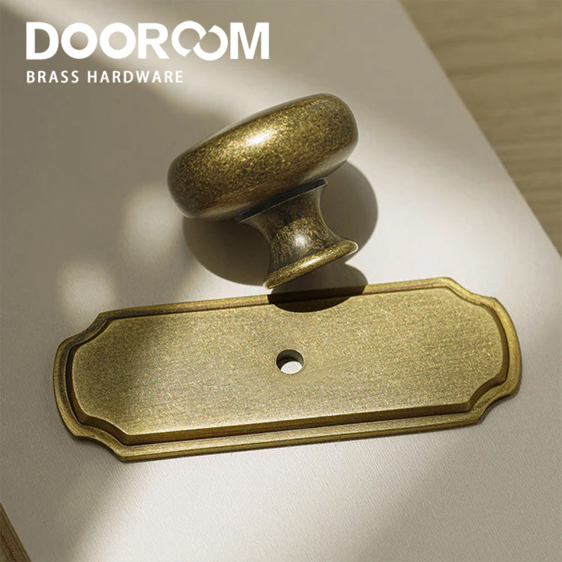 Dooroom Retro Brass Handles Pulls With Base Home Cupboard Wardrobe Dresser Shoe Box Drawer Cabinet Knob Kitchen Hardware Tools DOOROOM