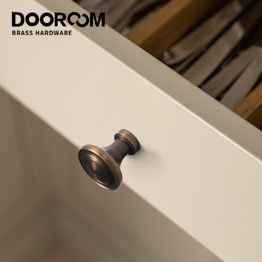 Dooroom Brass Handles Wardrobe Dresser Cupboard Cabinet Door Drawer Furniture Pulls Simple European Knobs Cabinet Accessories DOOROOM