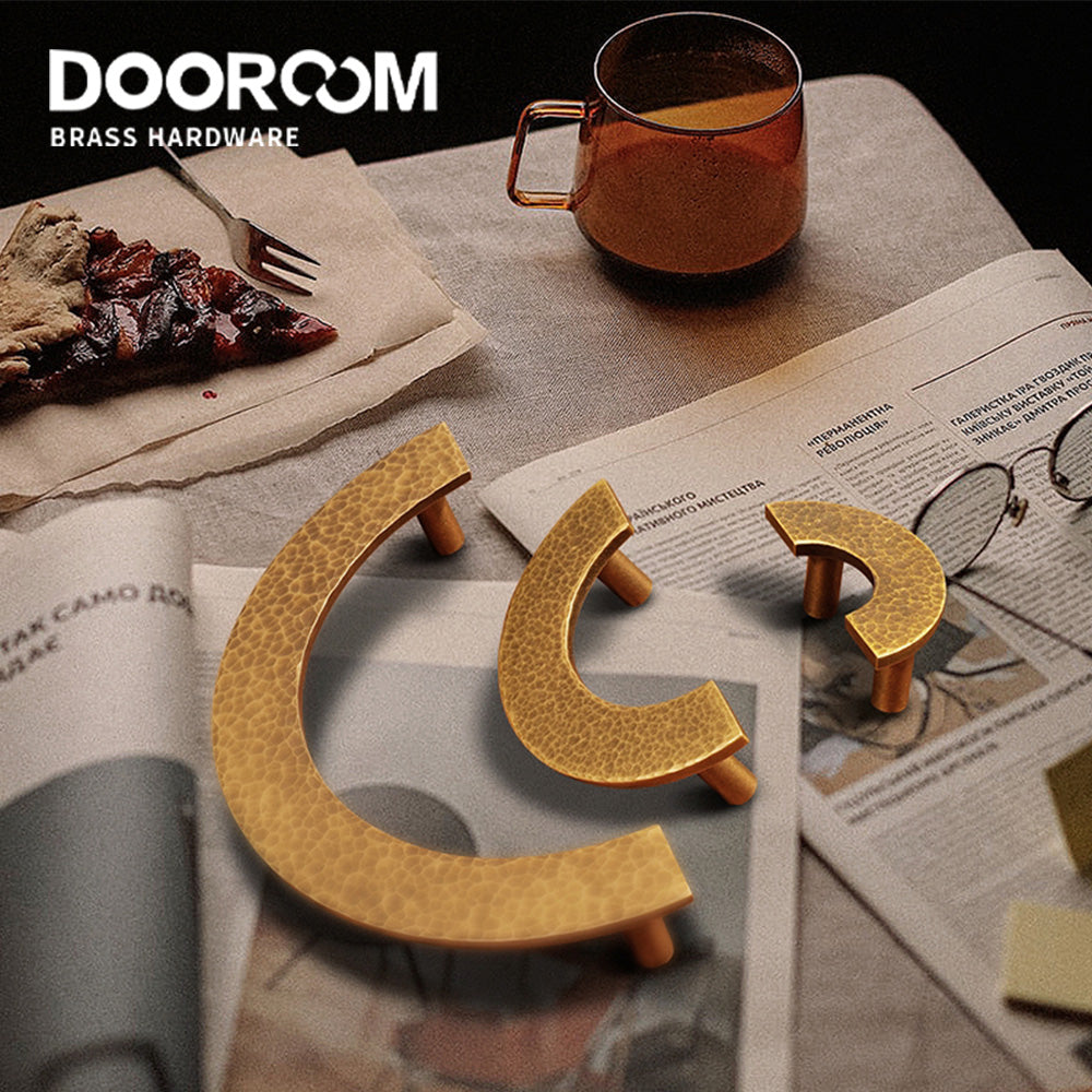Dooroom Brass Furniture Handles Modern Hammered Round Hexagon Pulls Wardrobe Dresser Cupboard Cabinet Drawer Wine Bar Knobs DOOROOM