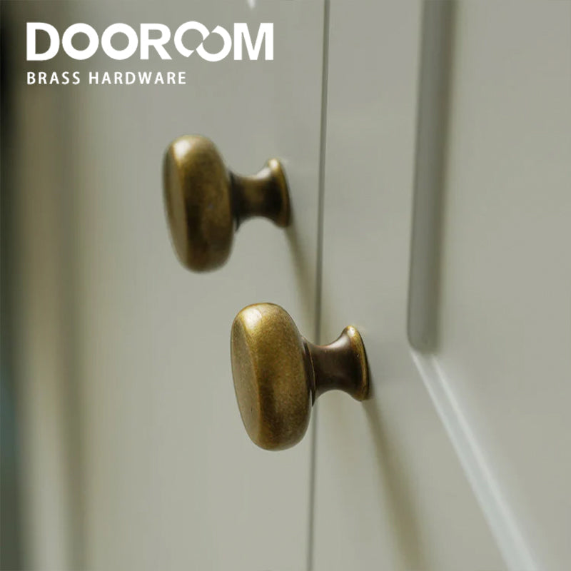 Dooroom Retro Brass Handles Pulls With Base Home Cupboard Wardrobe Dresser Shoe Box Drawer Cabinet Knob Kitchen Hardware Tools DOOROOM