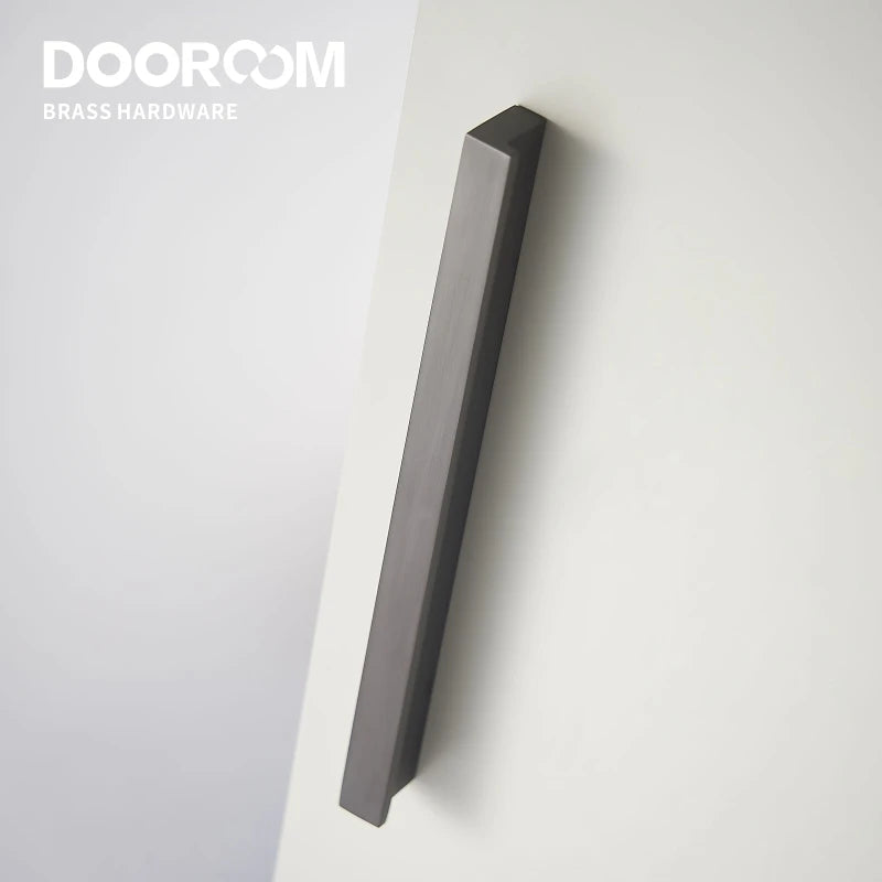 Dooroom Brass Furniture Handles Modern Fashion Grey Wardrobe Dresser Cupboard Cabinet Drawer Show Box Wine Bar Pulls Knobs DOOROOM