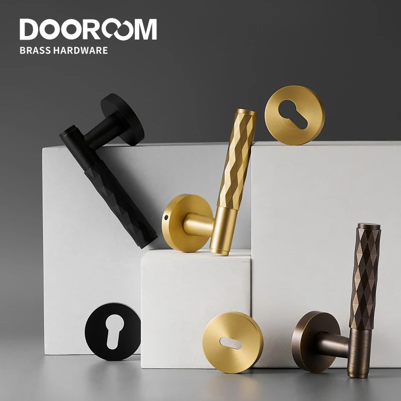 Dooroom Brass Hammered Door Lock Set Interior Bedroom Bathroom Double Wood Door Lever Set Dummy Privacy Passage Key Escutcheon DOOROOM