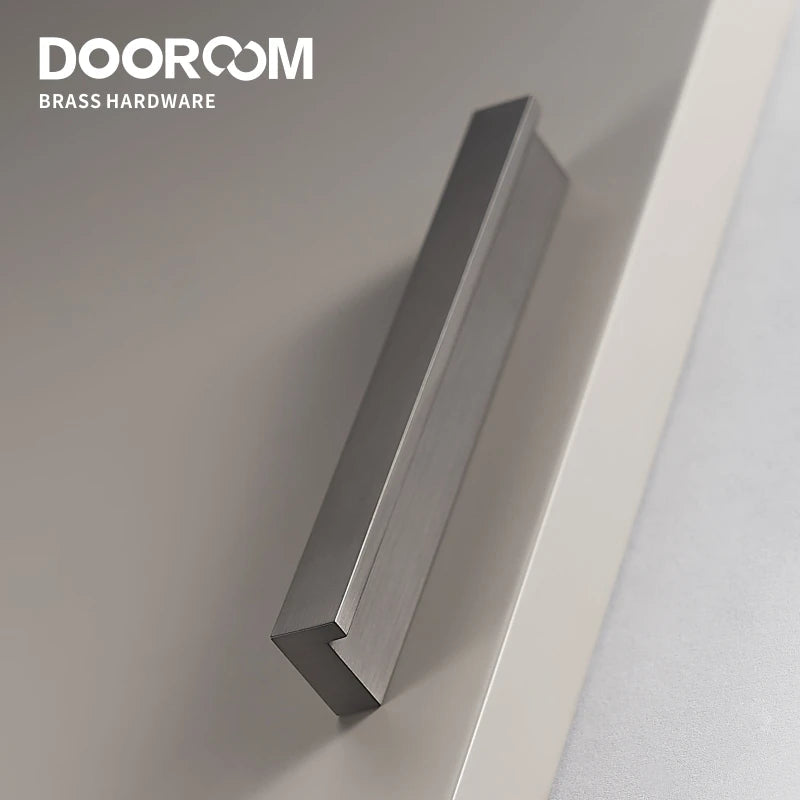 Dooroom Brass Furniture Handles Modern Fashion Grey Wardrobe Dresser Cupboard Cabinet Drawer Show Box Wine Bar Pulls Knobs DOOROOM
