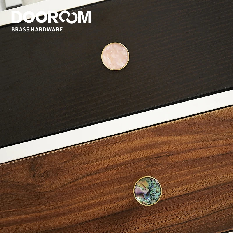Dooroom Brass Furniture Handles Shell Simple Nordic Pastoral Wardrobe Dresser Knobs Cupboard Cabinet Drawer Round Colorful Pulls DOOROOM