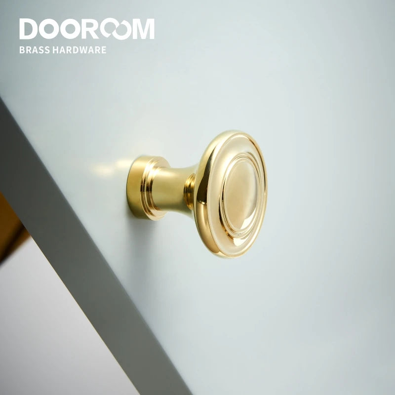 Dooroom Brass Furniture Handles Light Luxury European Gold Chrome Pulls Wardrobe Dresser Cupboard Cabinet Drawer Wine Bar Knobs DOOROOM