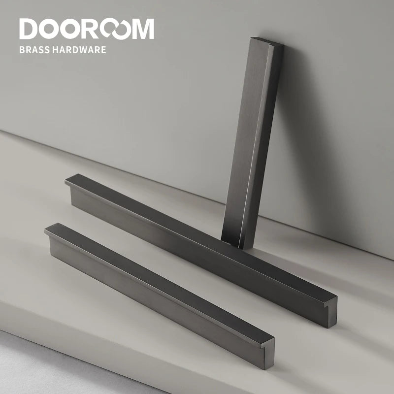 Dooroom Brass Furniture Handles Modern Fashion Grey Wardrobe Dresser Cupboard Cabinet Drawer Show Box Wine Bar Pulls Knobs DOOROOM