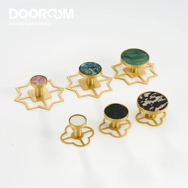 Dooroom Brass Furniture Handles Shell Simple Nordic Pastoral Wardrobe Dresser Knobs Cupboard Cabinet Drawer Round Colorful Pulls DOOROOM