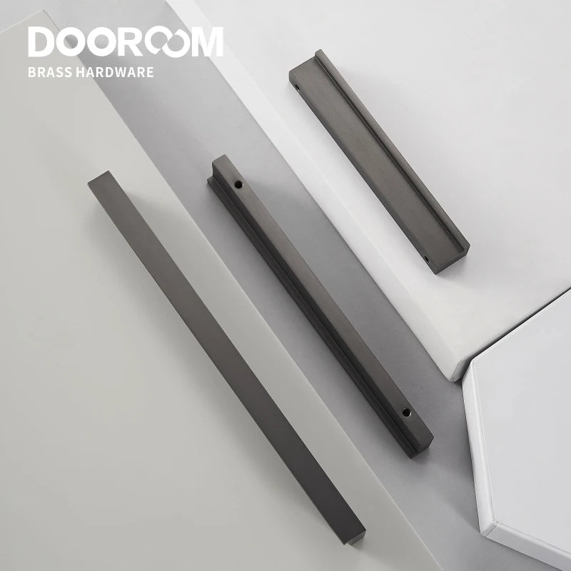 Dooroom Brass Furniture Handles Modern Fashion Grey Wardrobe Dresser Cupboard Cabinet Drawer Show Box Wine Bar Pulls Knobs DOOROOM