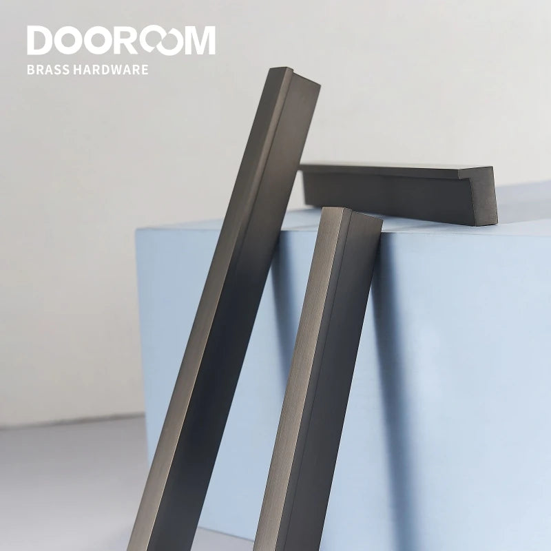 Dooroom Brass Furniture Handles Modern Fashion Grey Wardrobe Dresser Cupboard Cabinet Drawer Show Box Wine Bar Pulls Knobs DOOROOM