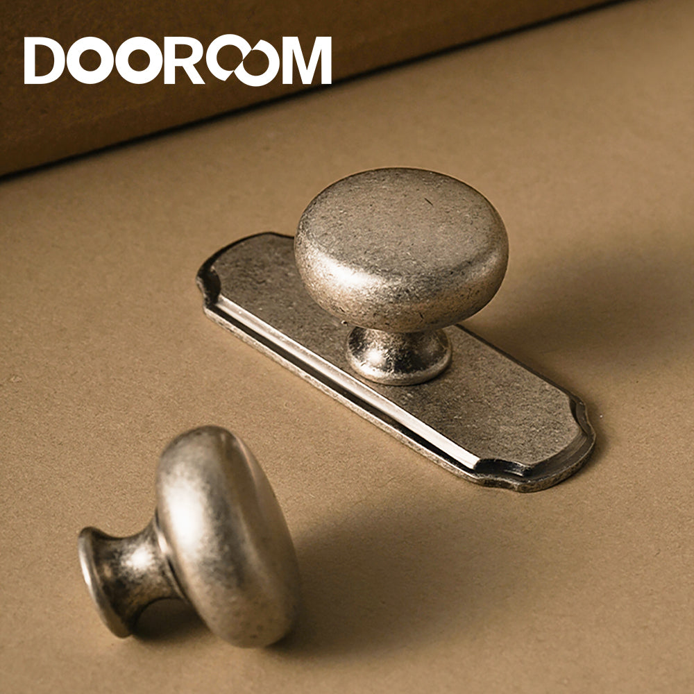 Dooroom Ancient Silver Retro Brass Handles Pulls With Base Home Cupboard Wardrobe Dresser Shoe Box Drawer Cabinet Knob Storage DOOROOM