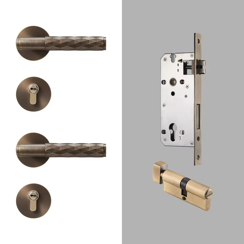 Dooroom Brass Hammered Door Lock Set Interior Bedroom Bathroom Double Wood Door Lever Set Dummy Privacy Passage Key Escutcheon DOOROOM