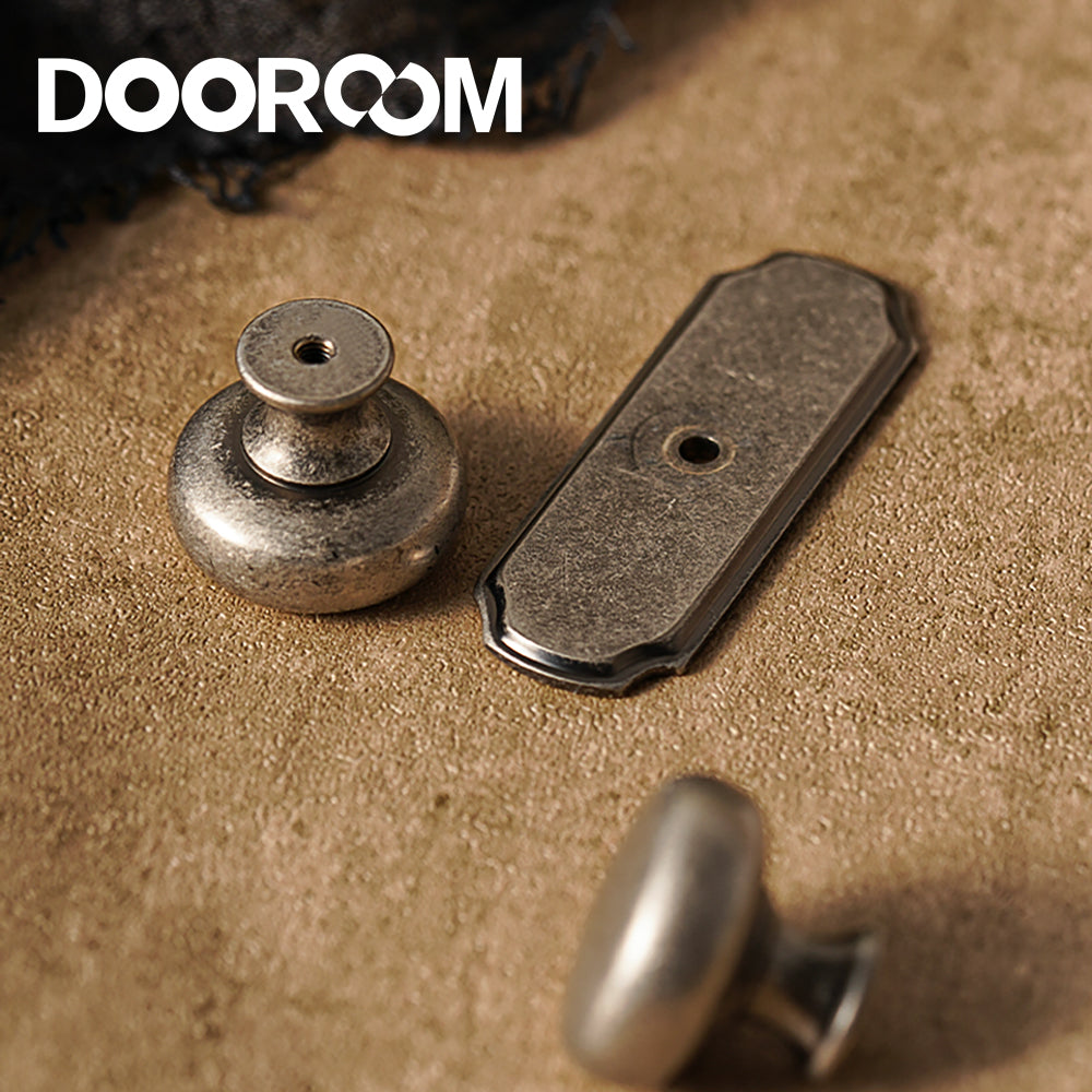 Dooroom Ancient Silver Retro Brass Handles Pulls With Base Home Cupboard Wardrobe Dresser Shoe Box Drawer Cabinet Knob Storage DOOROOM