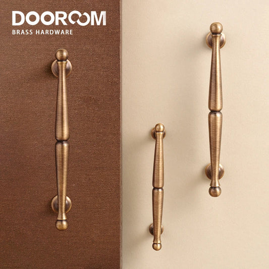 Dooroom Brass Pulls Furniture Handles Retro Style Home Brass Wardrobe Dresser Cupboard Cabinet Drawer Kitchen Accessories Pulls DOOROOM