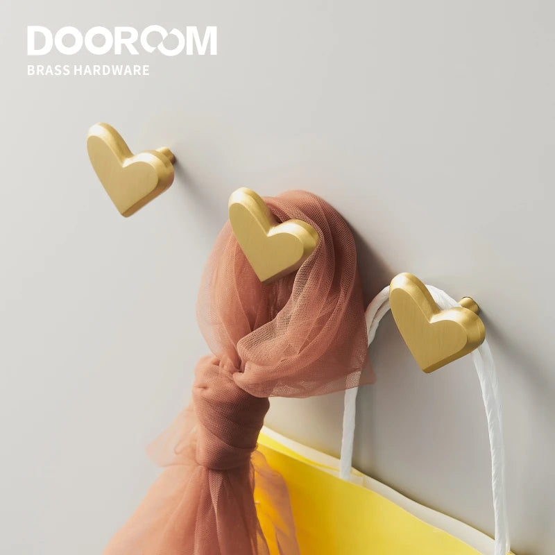 Dooroom Brass Heart Shaped Furniture Handles Wardrobe Dresser Cupboard Cabinet Drawer Shoe Box Knobs Clothes Hangers Wall Hooks DOOROOM