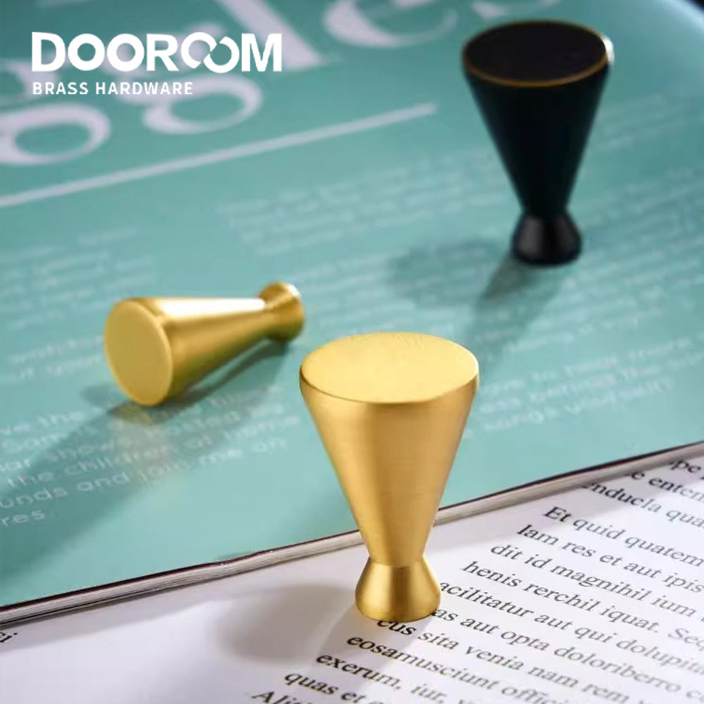 Dooroom Solid Brass Handle Knobs Simple Wardrobe Cabinet Round Drawer Knob Porcelain Bling Single Hole Handle DOOROOM