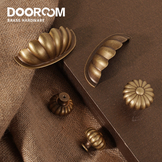 Dooroom Brass Furniture Handles Modern Pumpkin Yellow Bronze Wardrobe Dresser Cupboard Cabinet Shoe Box Knobs Hardware tools DOOROOM