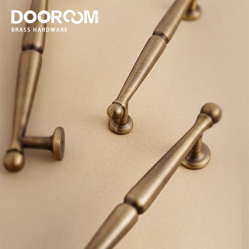Dooroom Brass Pulls Furniture Handles Retro Style Home Brass Wardrobe Dresser Cupboard Cabinet Drawer Kitchen Accessories Pulls DOOROOM